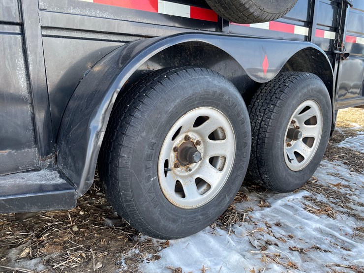 tag-#7,-1996-bison-b26-16'-tandem-livestock-image-12