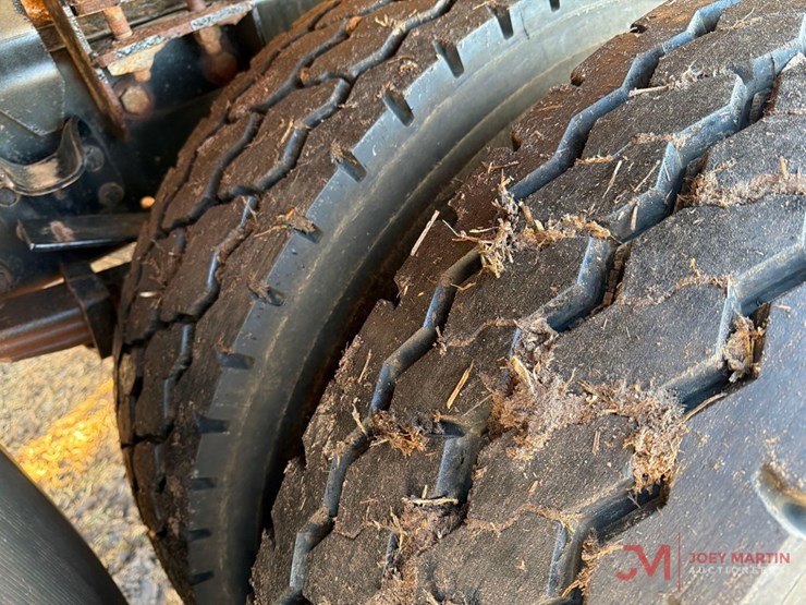 2017-freightliner-water-truck-image-17