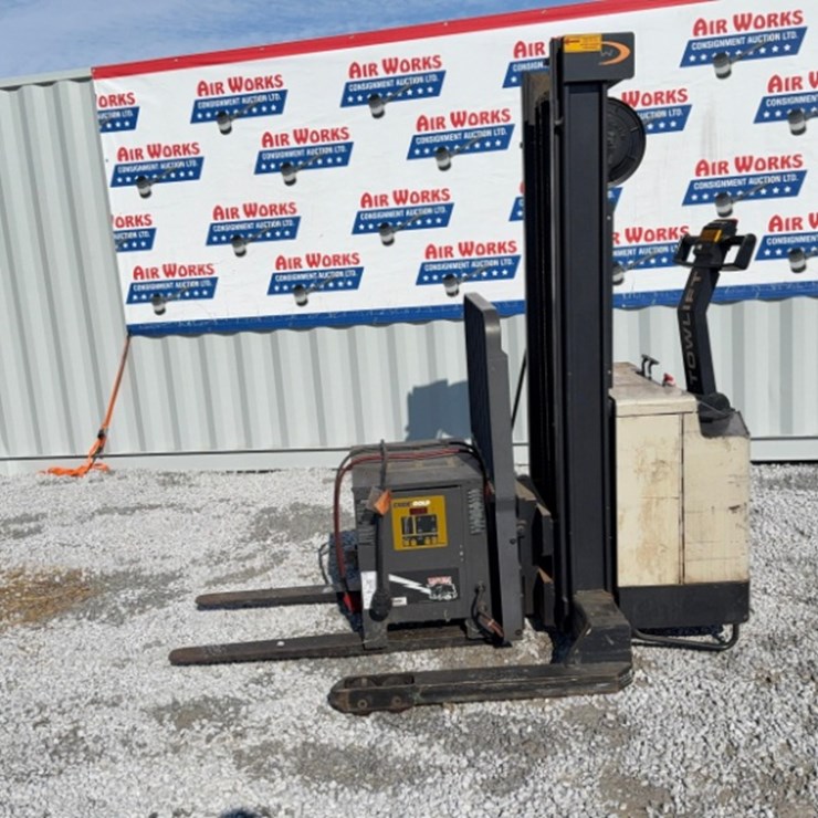 D Crown E Walk Behind Fork Lift Model E SN#GA220787, 2 mast, 48" forks, incl. Work Hog charger