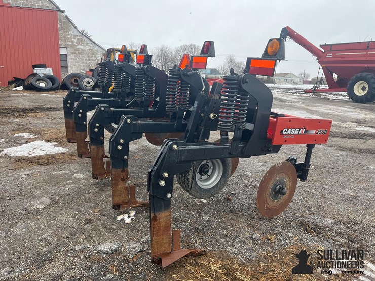 2015-case-ih-2500-image-5