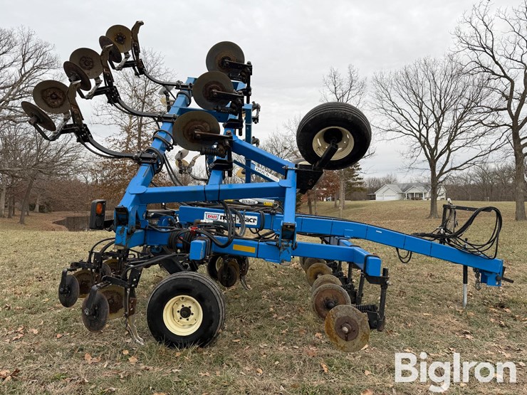 2004-dmi-4300-image-4