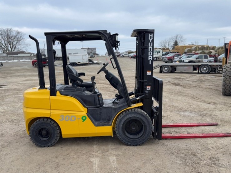 hyundai-30d-9-image-2