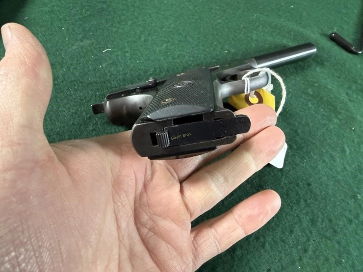 hi-standard-mdl.-hb-22lr-pistol-image-11