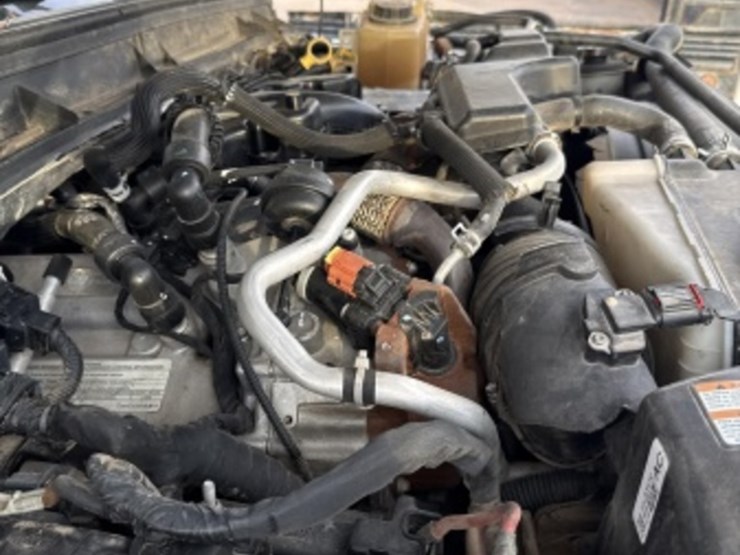 2016-ford-f550-image-16