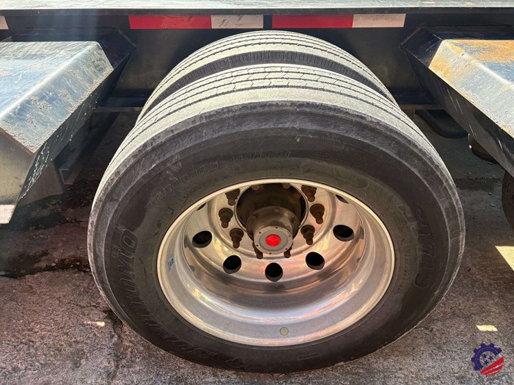 2023-fontaine-lowboy-image-36