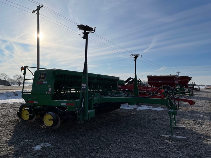 john-deere-750-image-19