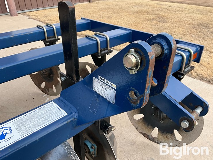 blu-jet-track-master-image-10