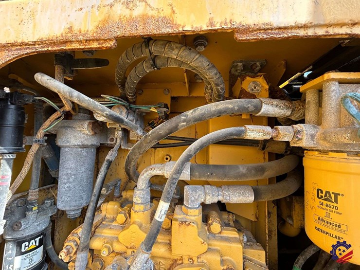 2017-caterpillar-318fl-image-80