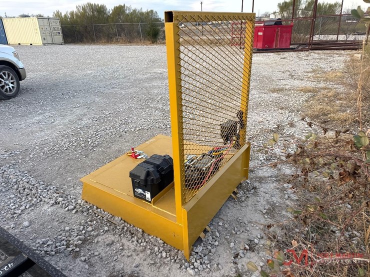 12,000-lb-winch-skid-steer-attachment-image-3
