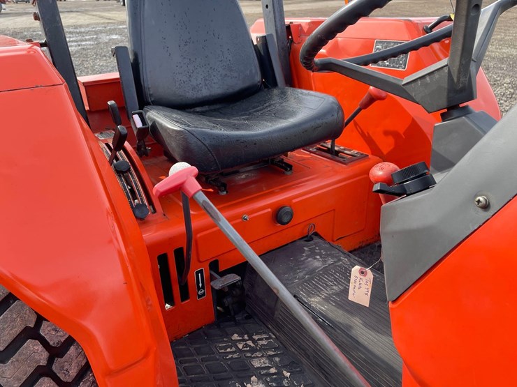 kubota-m5400-image-19