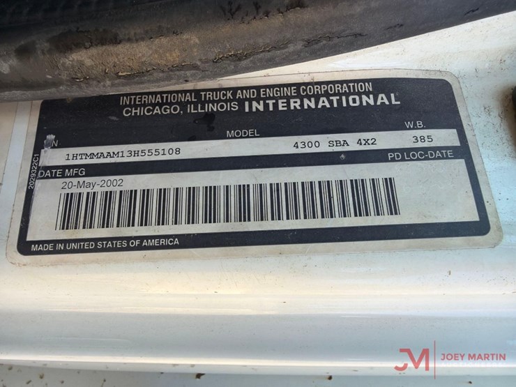 2003-international-durastar-4300-image-33