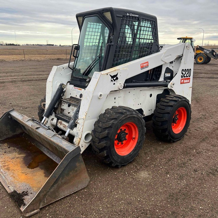 BOBCAT S220