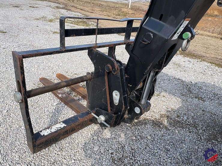 2019-caterpillar-tl642d-image-20