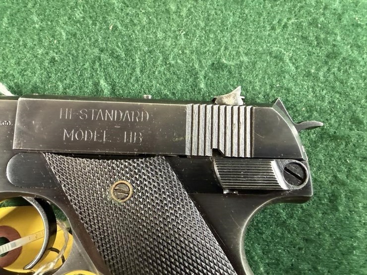 hi-standard-mdl.-hb-22lr-pistol-image-4