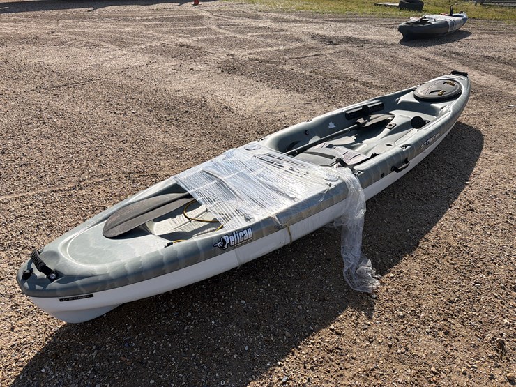 #32817-•-kayak-with-paddles-image-2