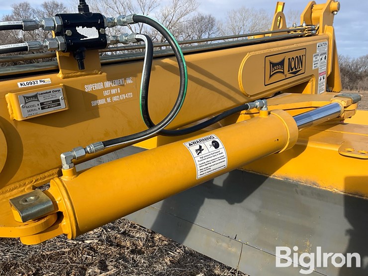 2017-landoll-icon-1632rs-pull-type-rear-steer-grader/blade-image-15