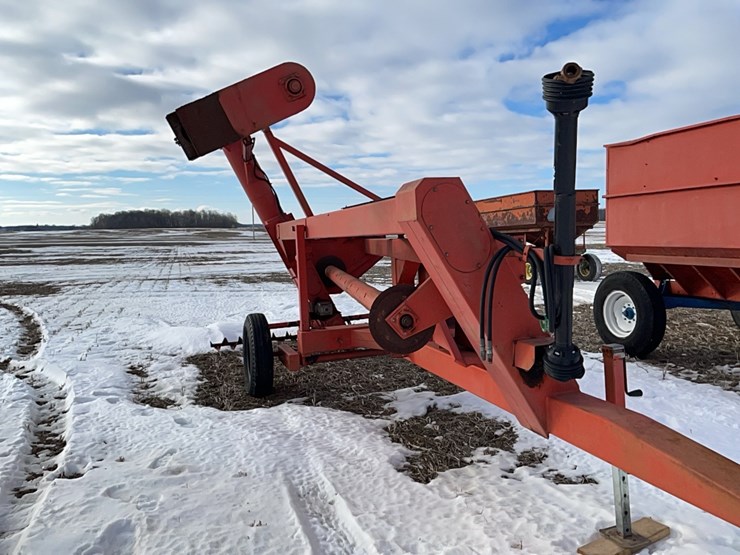 tag-#31,-homemade-grain-bag-unloader-image-13