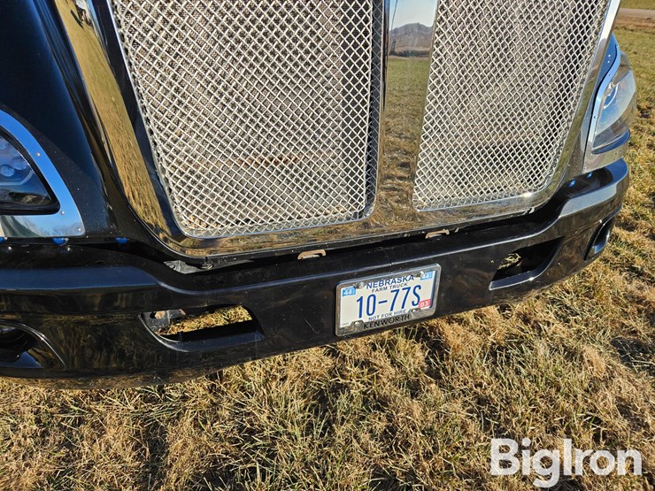 2014-kenworth-t680-image-13