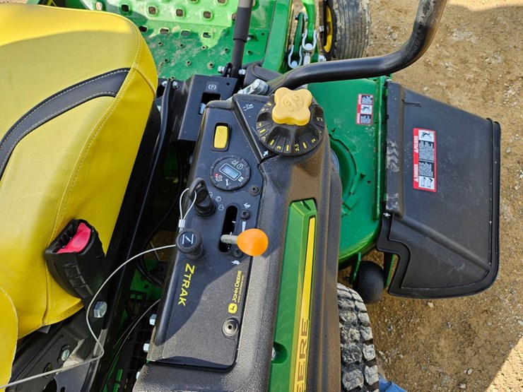 2021-john-deere-z960m-image-13