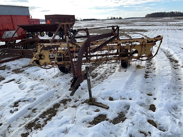 tag-#102,-nh-58-hay-rake-image-1