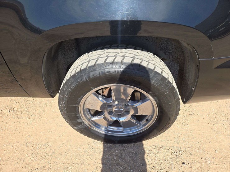 2011-gmc-yukon-xl-image-5