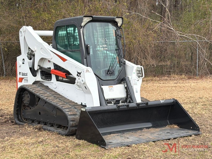 2015-bobcat-t770-image-1