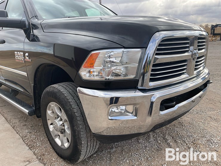 2016-ram-2500-hd-image-15