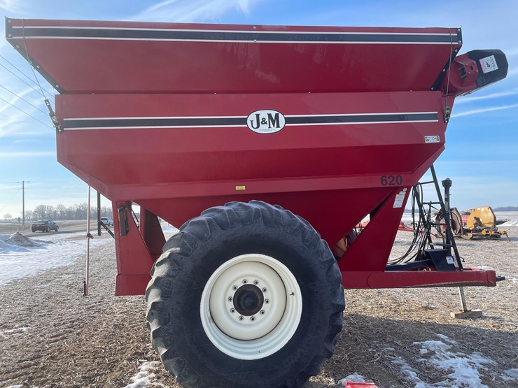 2012-j&m-620-image-12