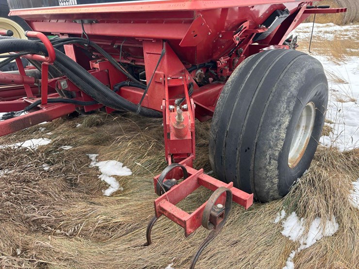 ji-case-8600-drill-image-12