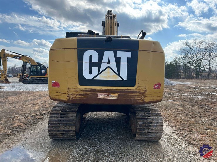 2017-caterpillar-318fl-image-4