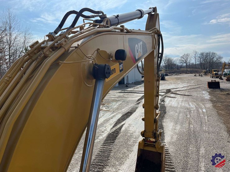 2018-caterpillar-326fl-image-85