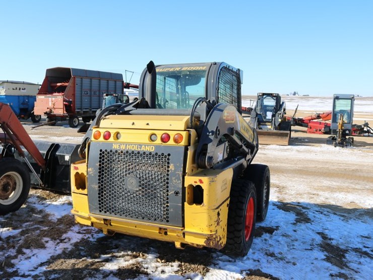 new-holland-l218-image-5