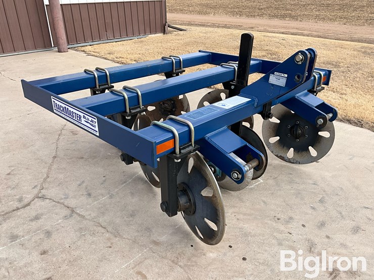 blu-jet-track-master-image-3