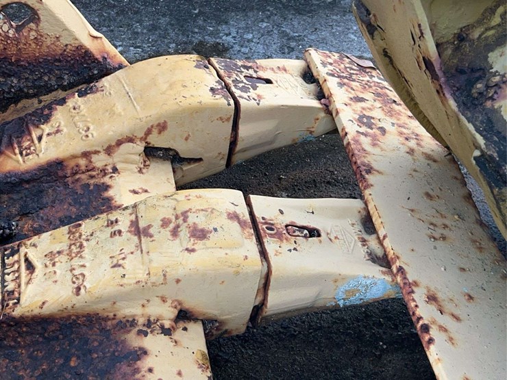 23”-hensley-bucket-image-4