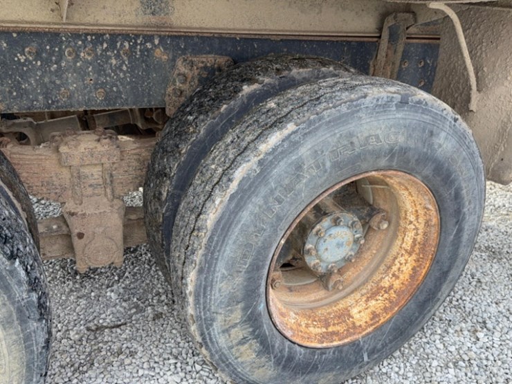 1987-ford-l8000-image-15