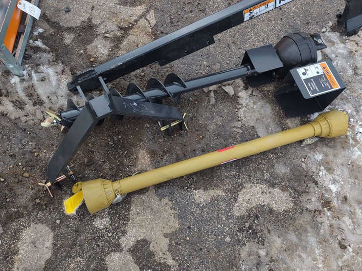(1)-wolverine-3-point-pto-auger-with-pto-shaft-dm1-66-43h-image-2