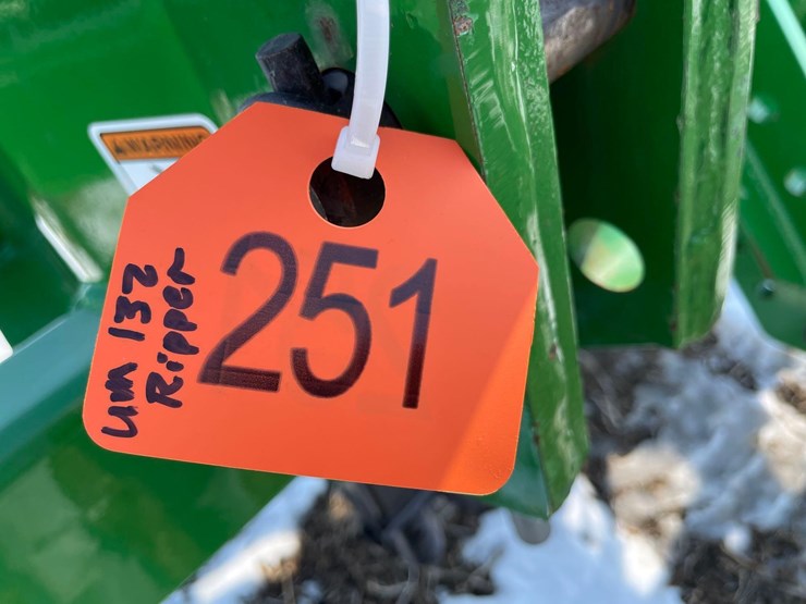 tag-#251-,-5-shank-um-132-zonebuilder-image-2