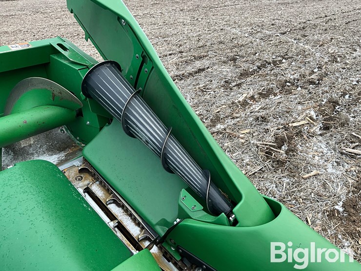 2023-john-deere-c12f-image-14