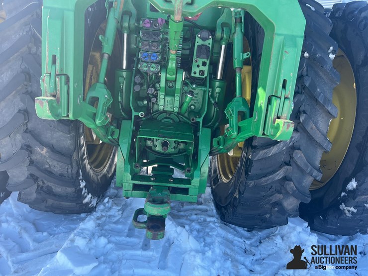 2013-john-deere-8310r-image-16