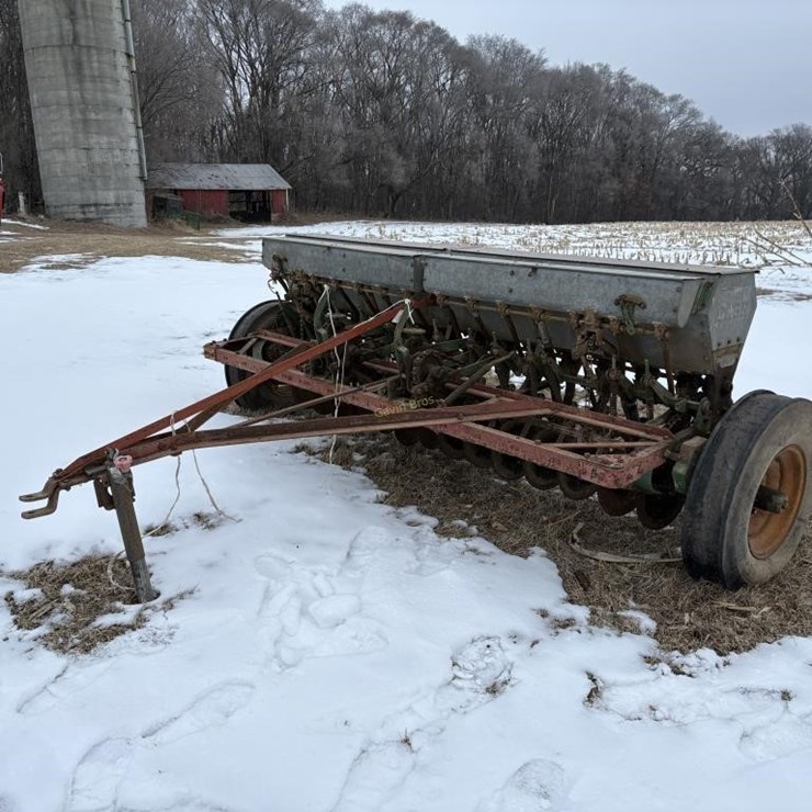 Case 8' Grain Drill