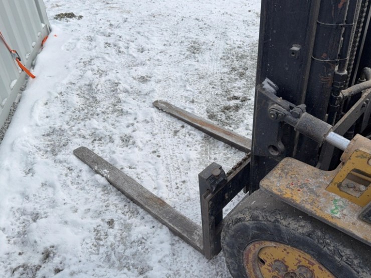 caterpillar-v50d-image-13