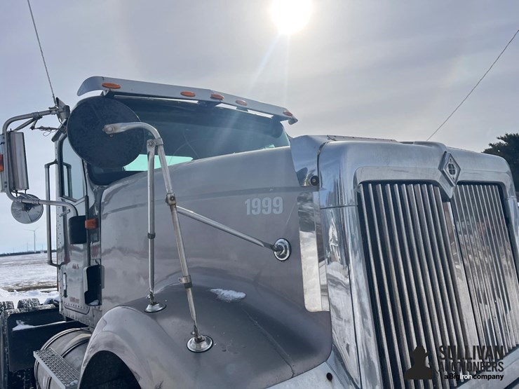 2004-international-9900i-image-13