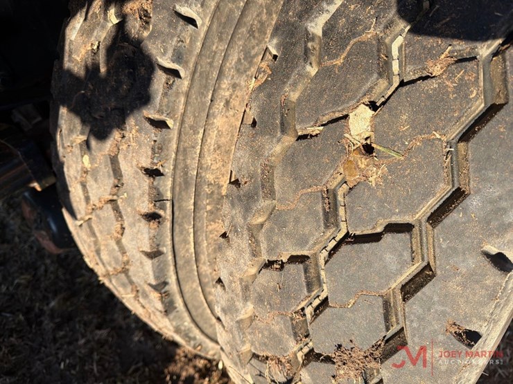 2017-freightliner-water-truck-image-12