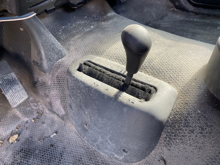 2007-chevrolet-3500-image-24