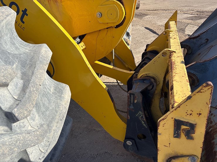 2023-komatsu-wa320-8-image-17