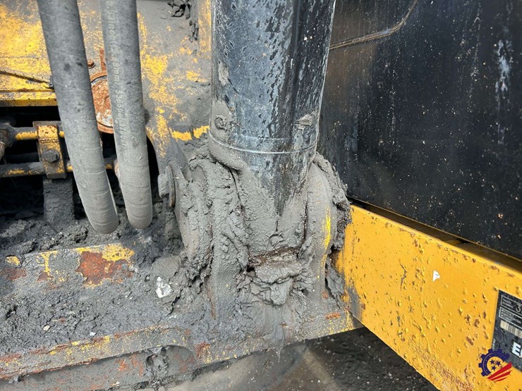 2017-caterpillar-318fl-image-42