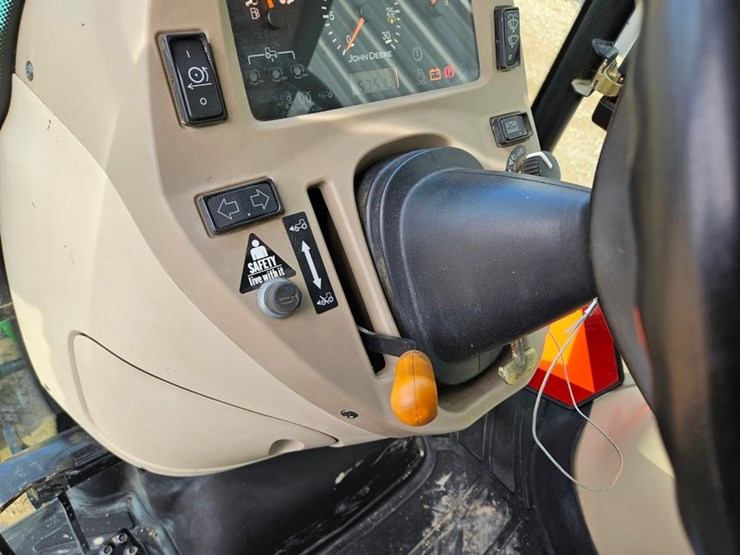 john-deere-3720-image-24