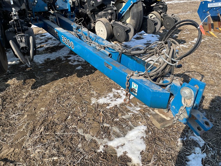 2008-kinze-3200-image-19