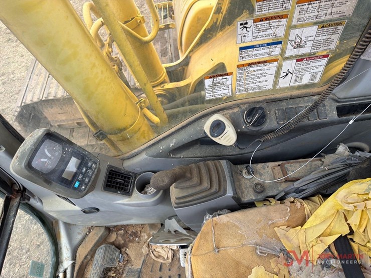 kobelco-sk330-lc-image-17