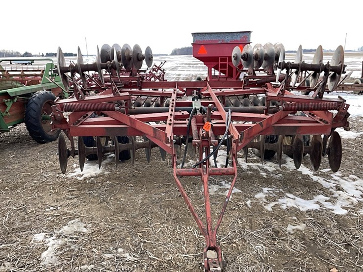 case-ih-470-image-13